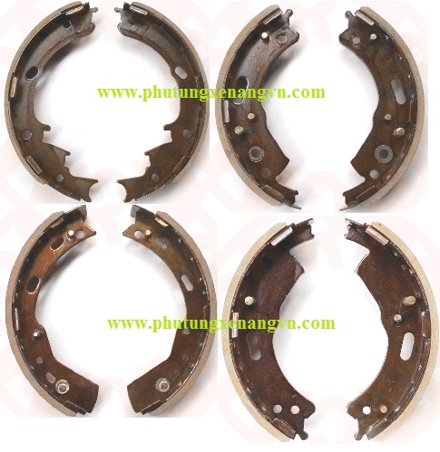 Brake shoe 47504-22752-71